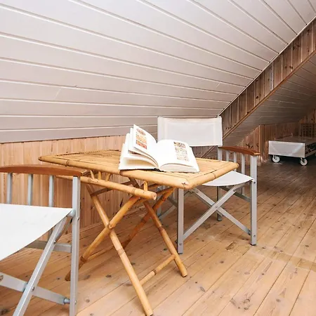14 Person In Tatil Evi Ulfborg
